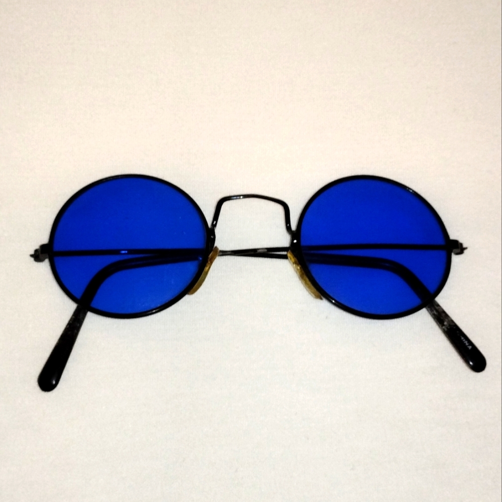 Vintage Ultramarine Blue Lenses Black Round Frame Sunglasses